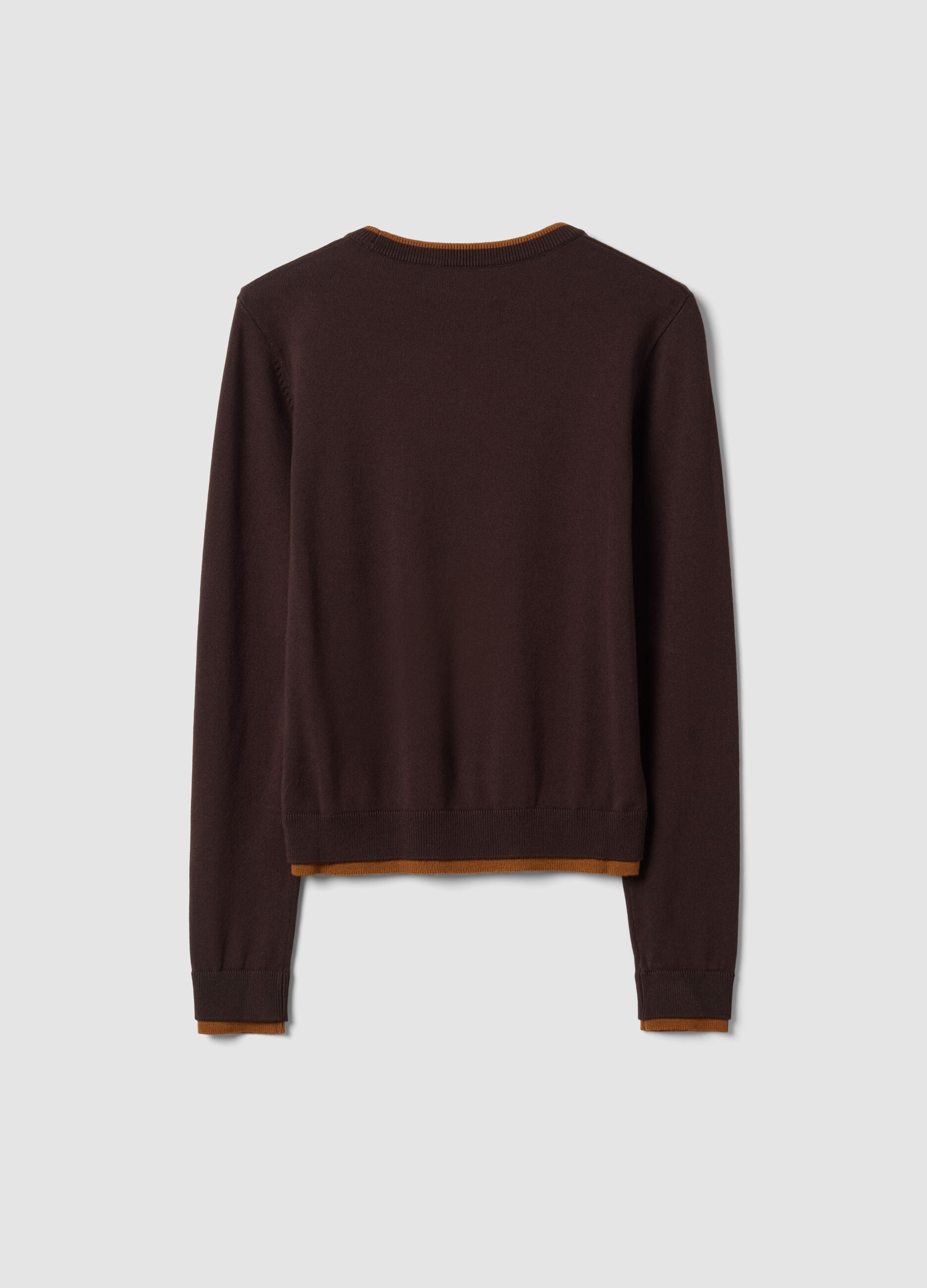 Brauner Pullover aus Viskosemix mit langen &Auml;rmeln