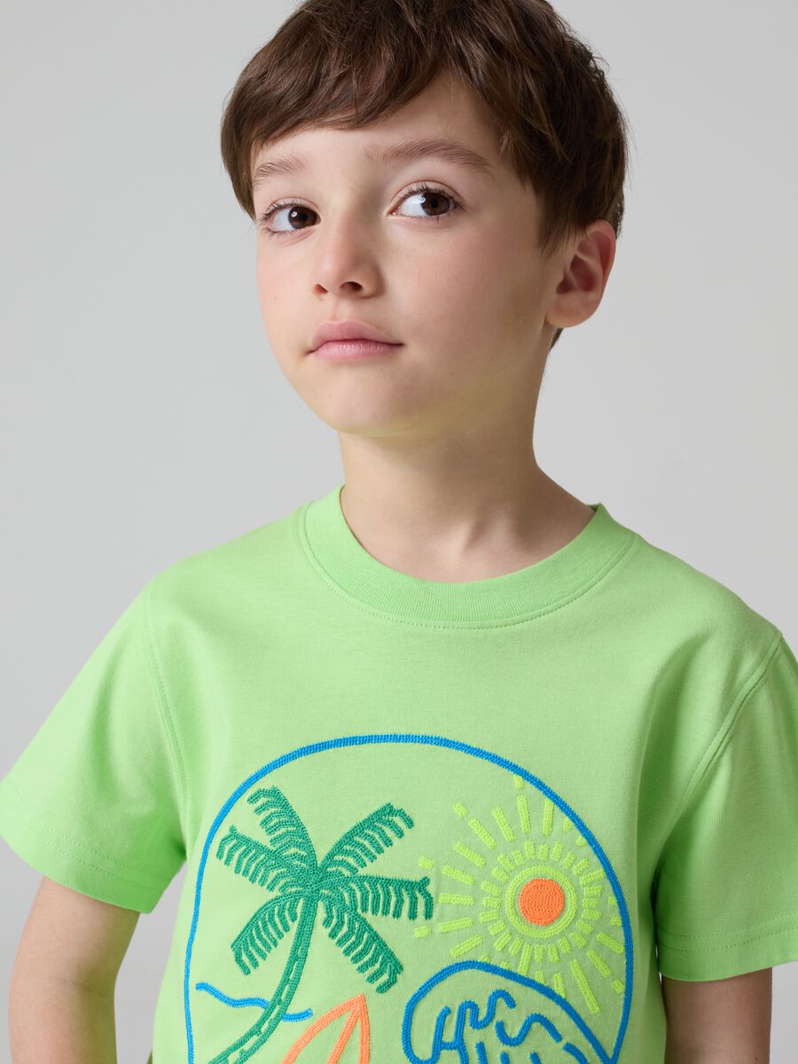 T-shirt in cotone con ricamo motivo surf_0