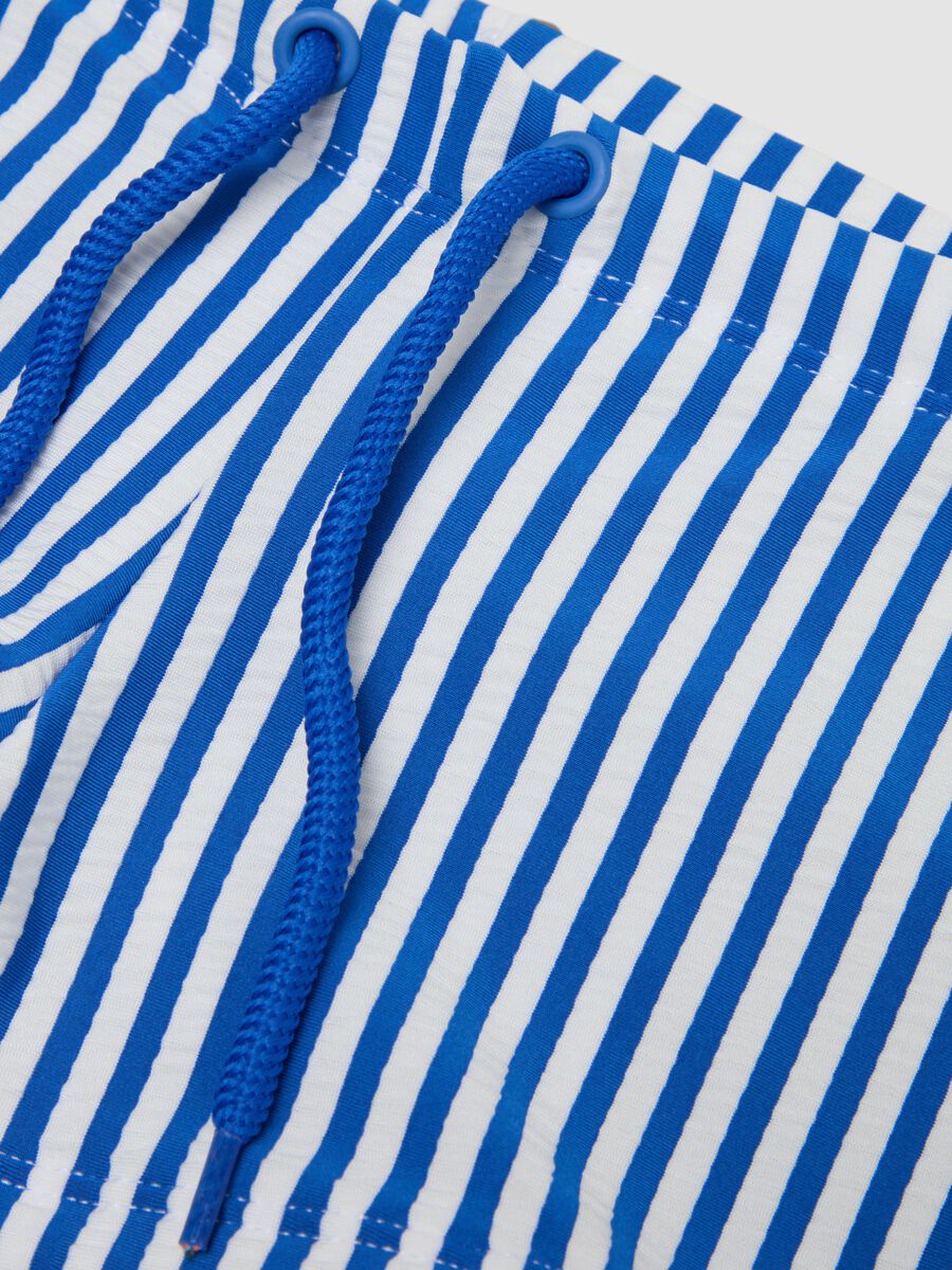 Blau-wei&szlig;e Stretch-Badeboxershorts_2