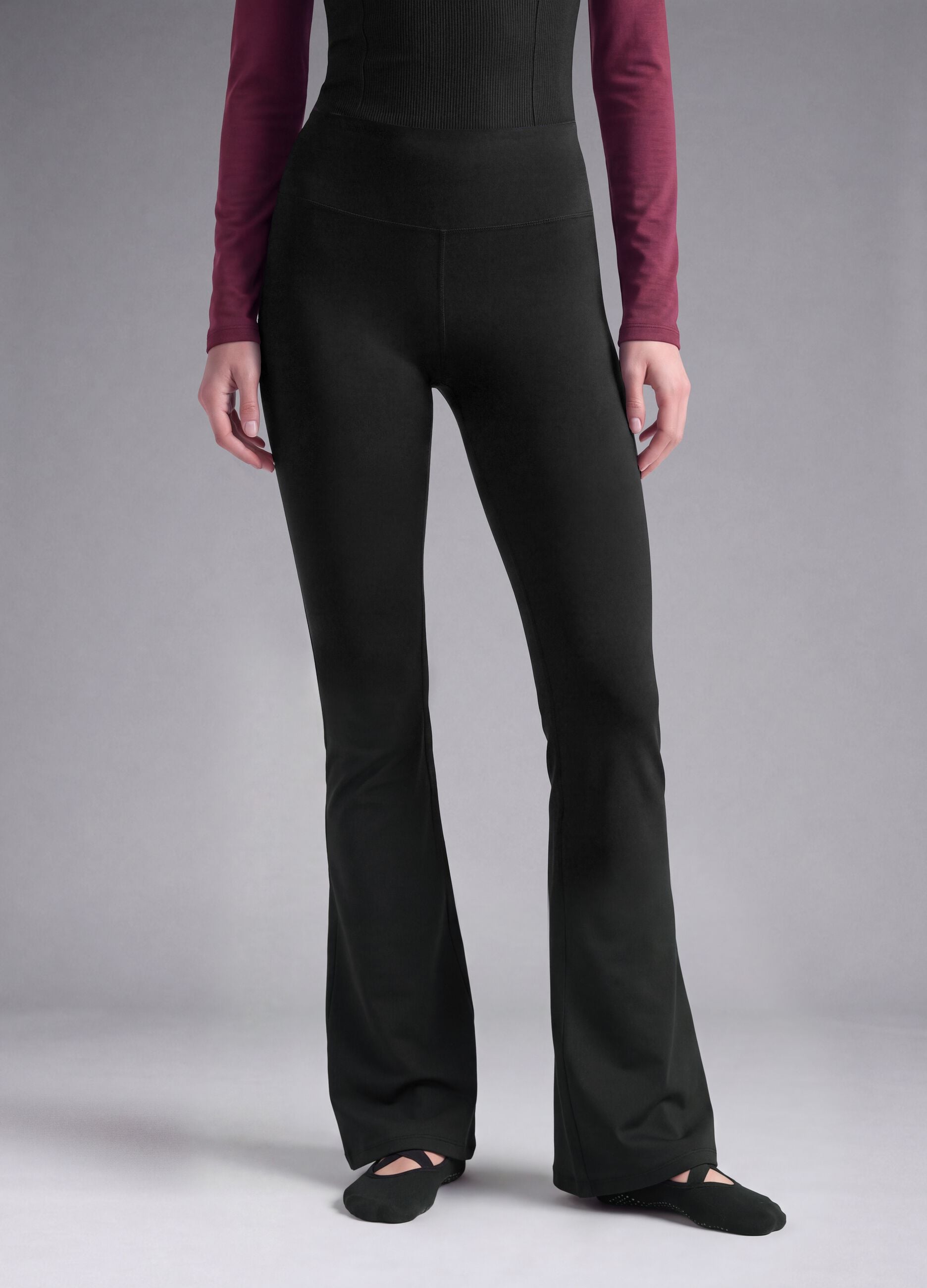 Leggings neri flare in tessuto elasticizzato traspirante ALTAVIA STUDIO
