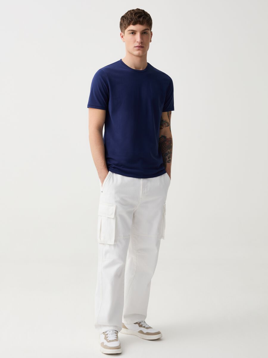 Slim-fit T-shirt in stretch organic cotton_0