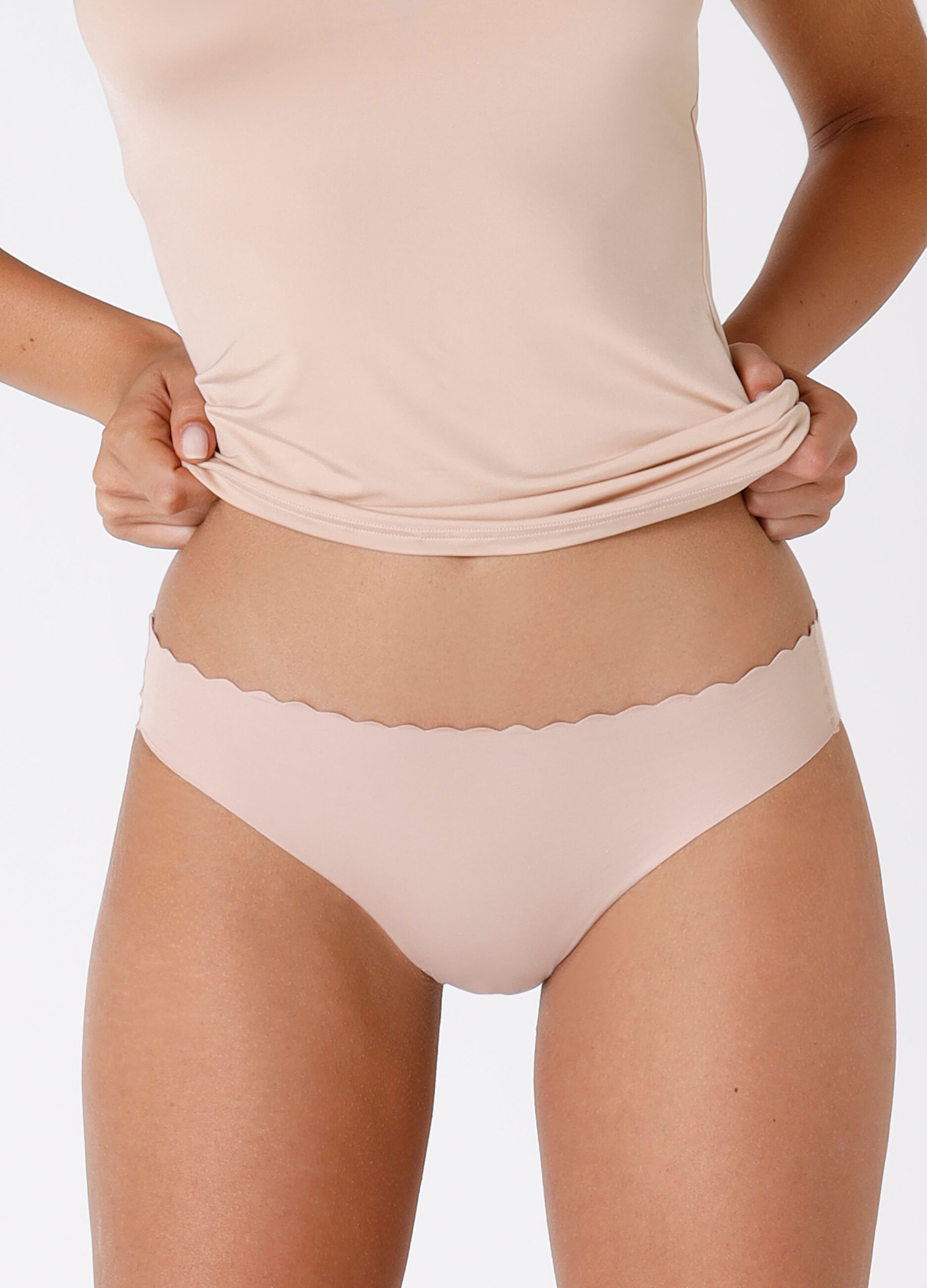 Invisible Comfort Cotton, three-pack briefs