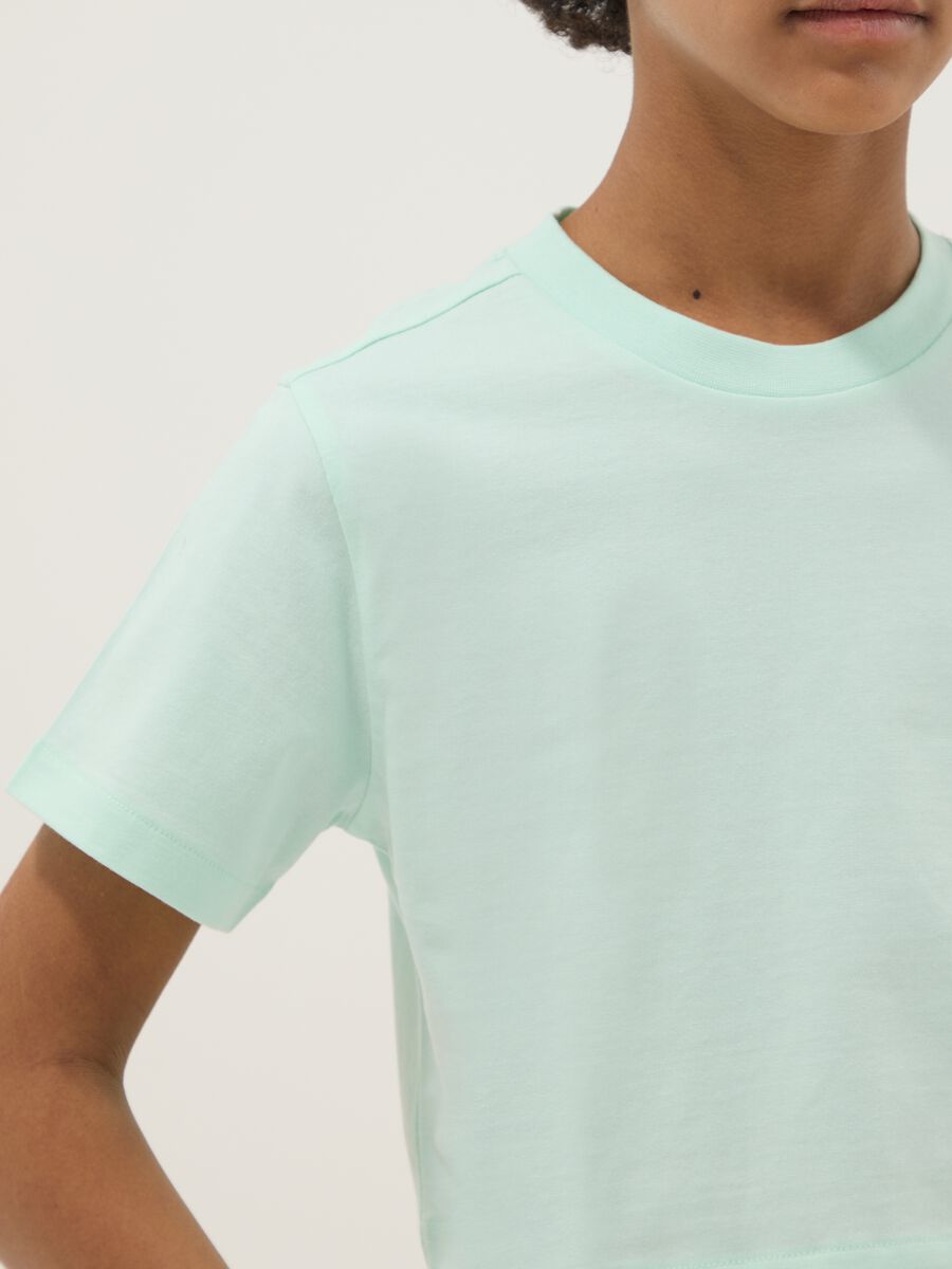 Gr&uuml;ne Boxy Fit T-Shirt aus reiner Baumwolle f&uuml;r M&auml;dchen_2