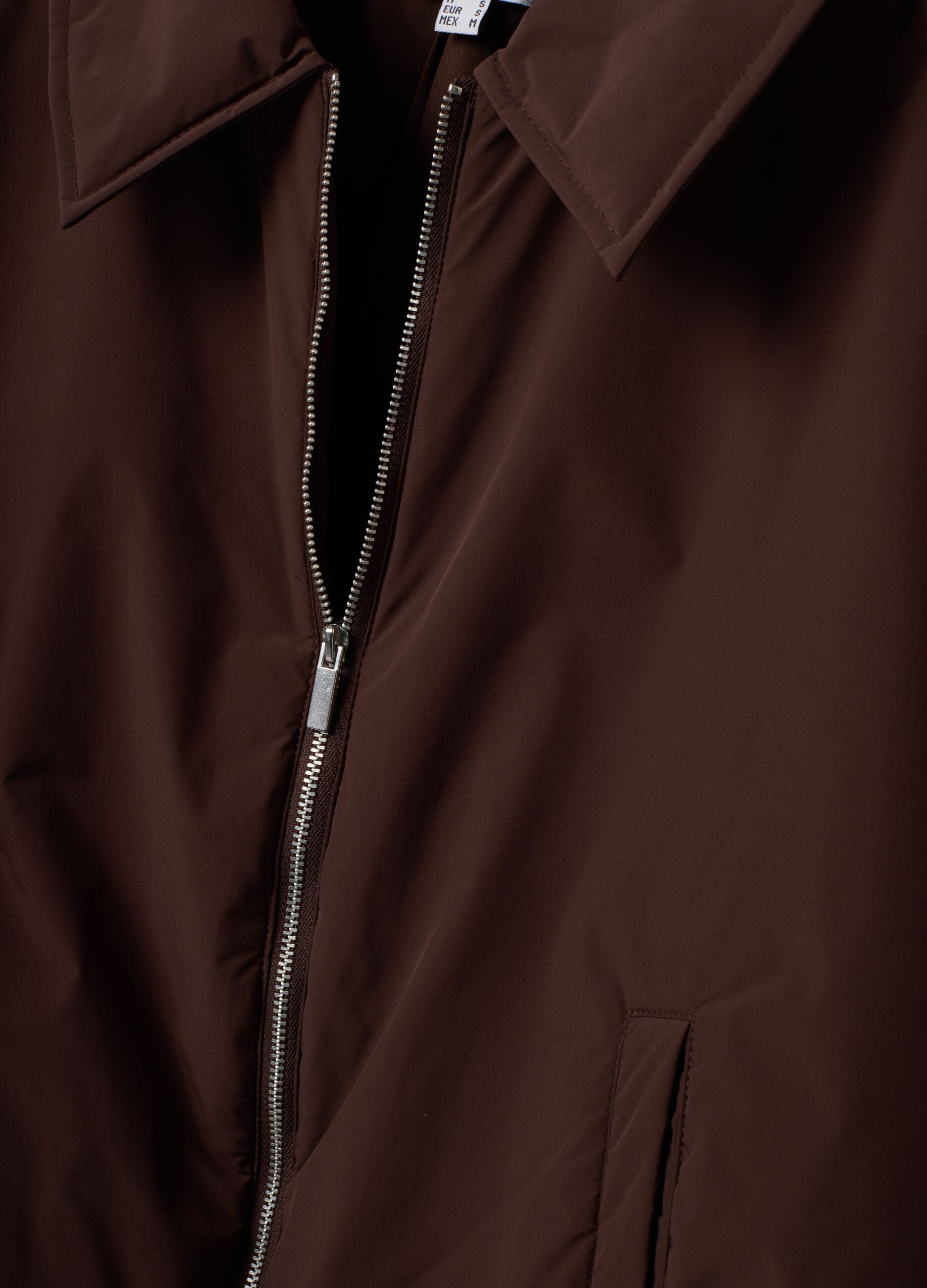 Giacca marrone regular fit con zip e collo ampio