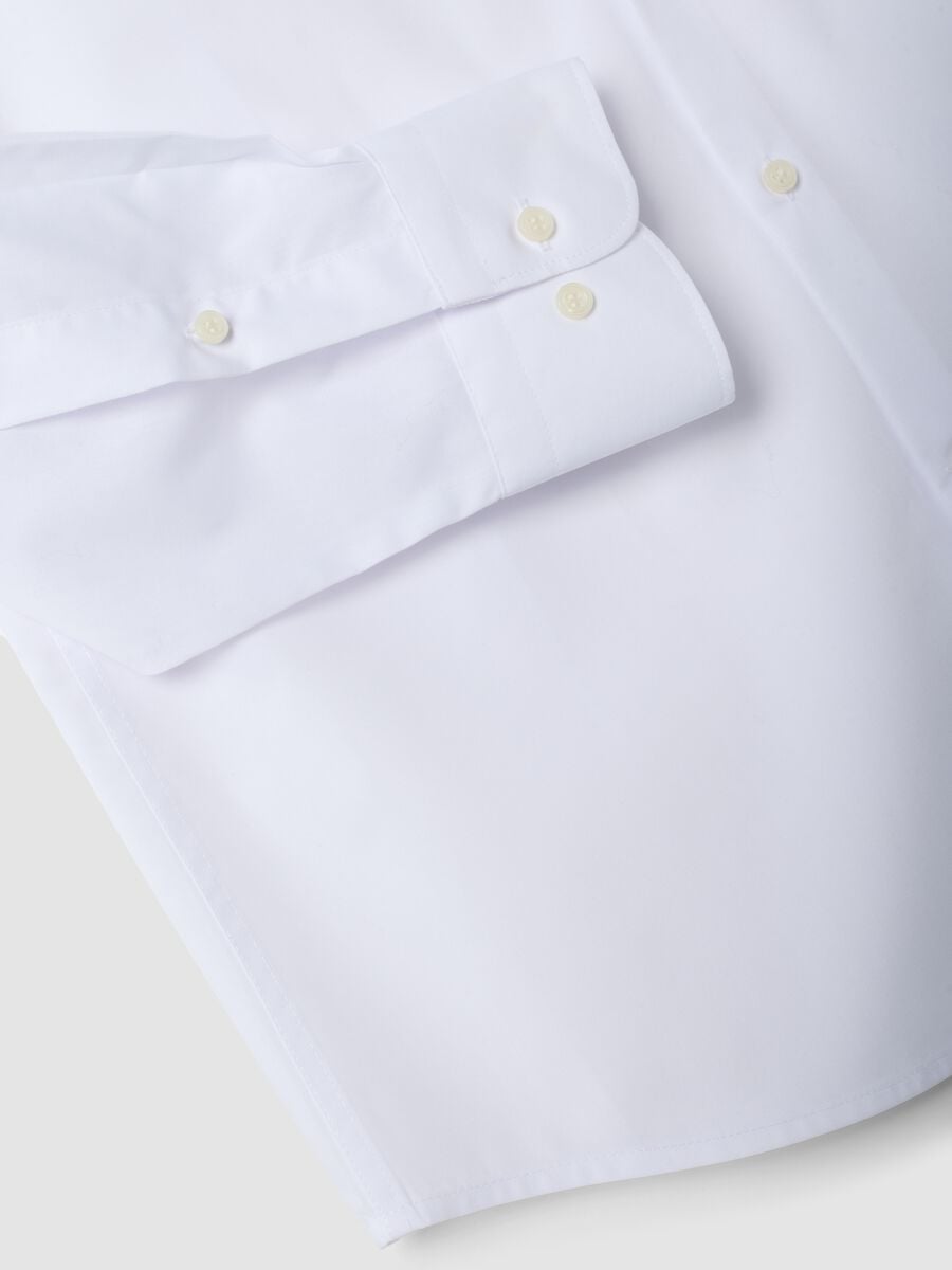 White slim-fit shirt with classic collar, easy iron_5