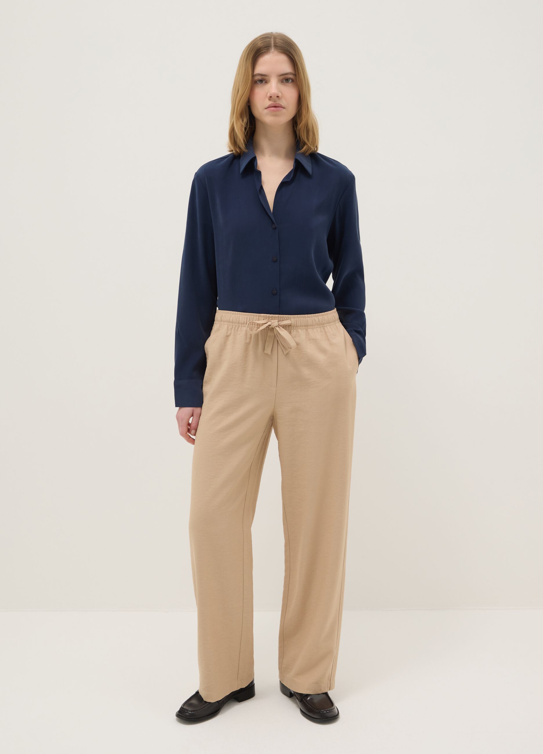 Beige viscose blend trousers with regular fit