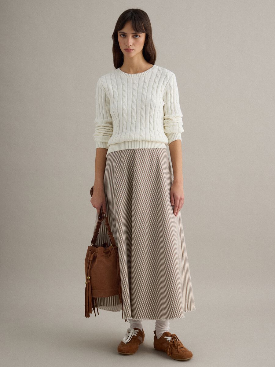 White pure cotton regular fit cable-knit sweater_2