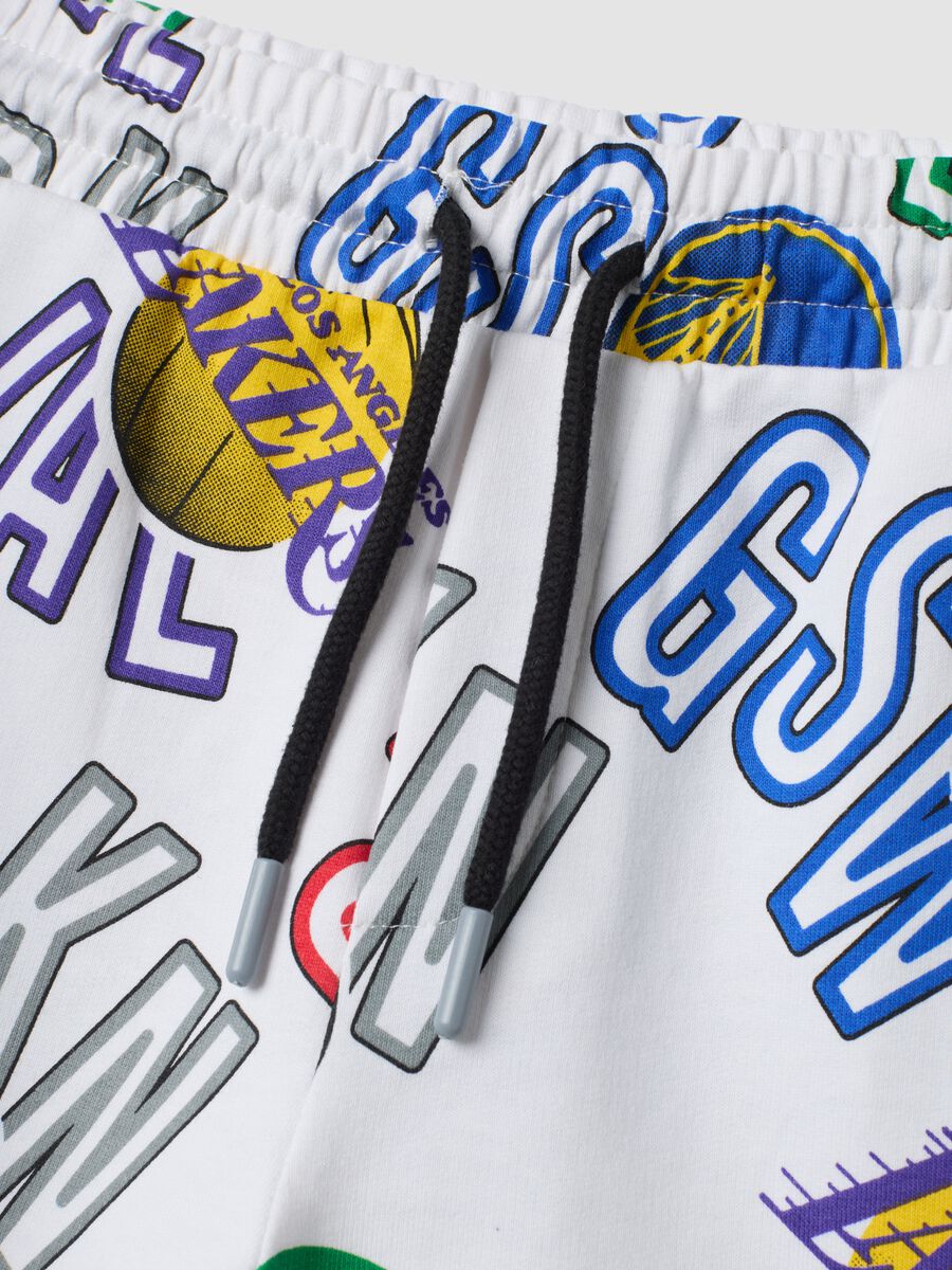 White pure cotton shorts with all-over print_2