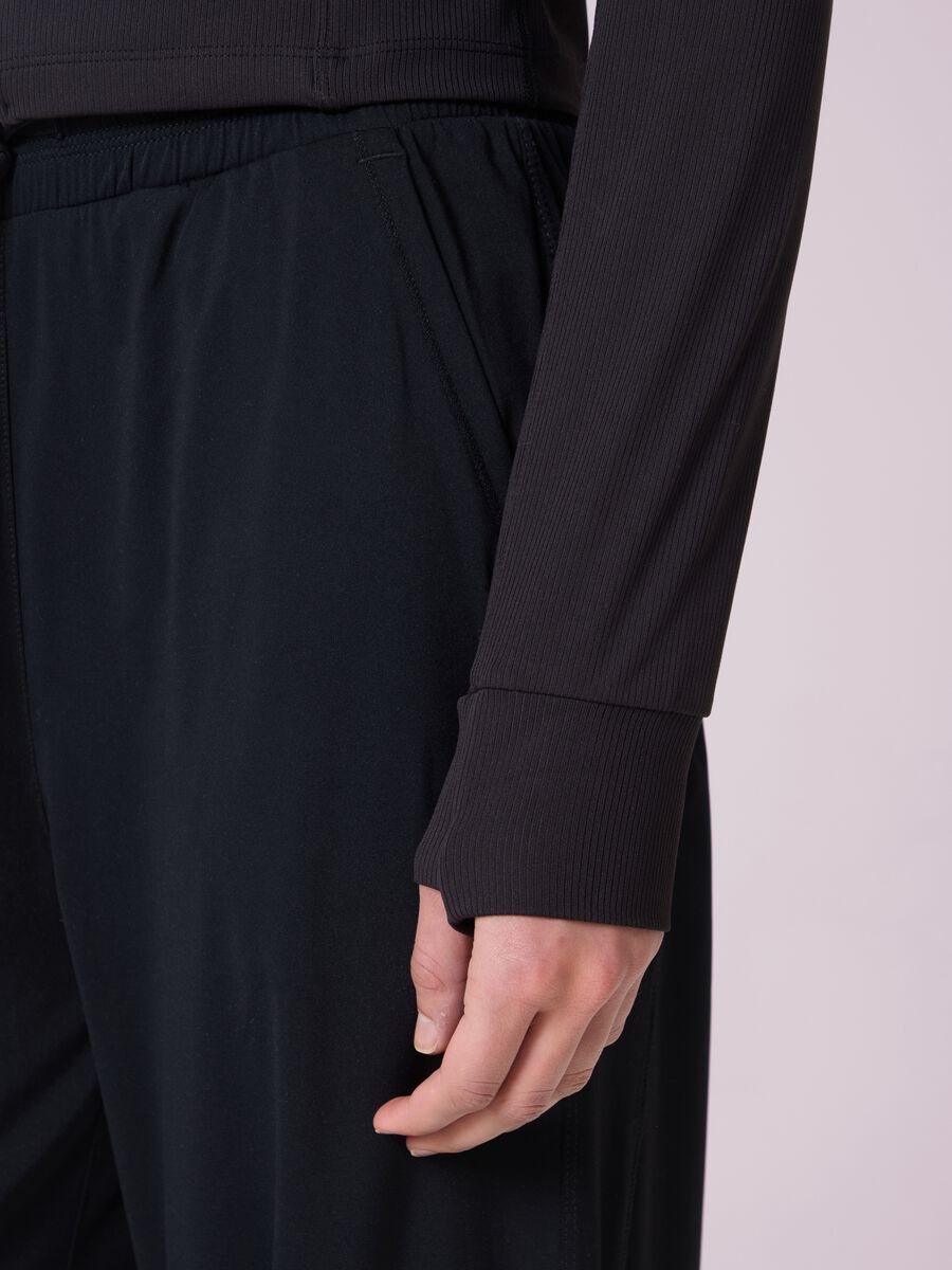 Full-zip sportiva in tessuto elasticizzato a costine ALTAVIA STUDIO_3