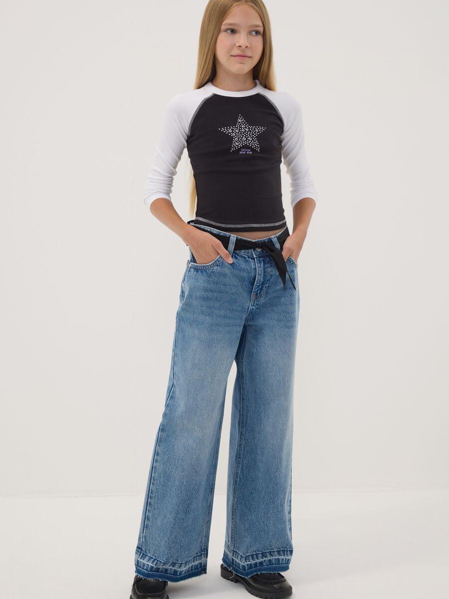 T-shirt blu in cotone elasticizzato con collo a costine_1