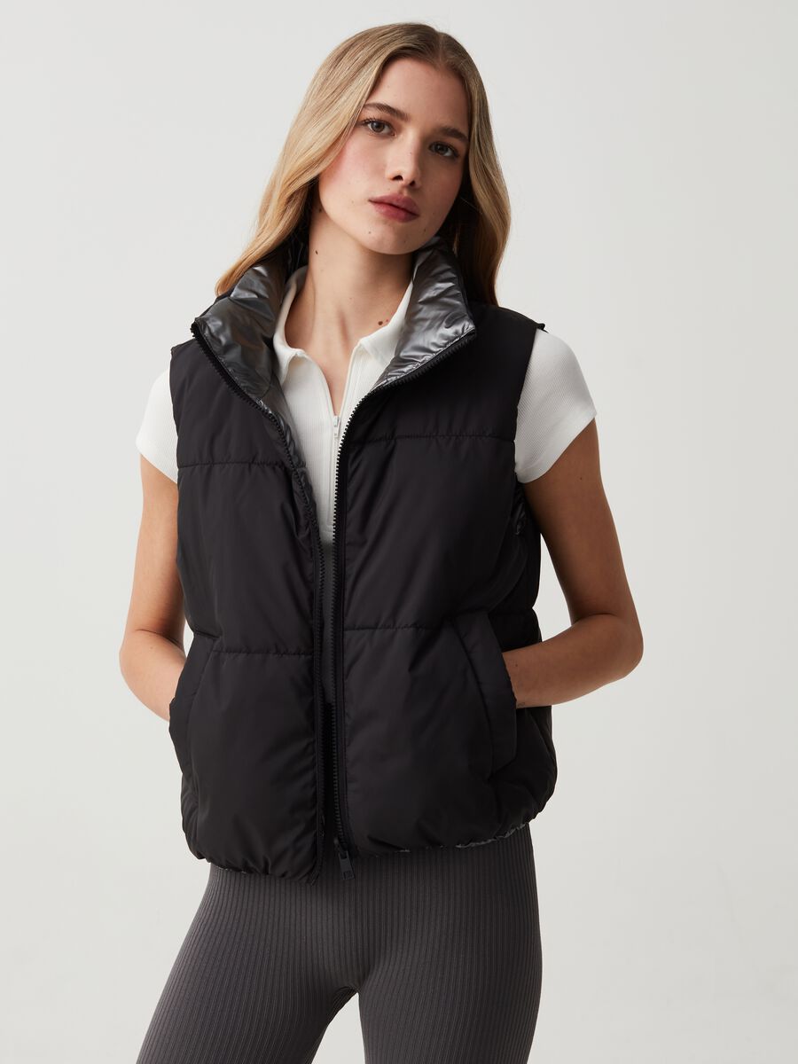 Reversible ultralight gilet with high neck_0
