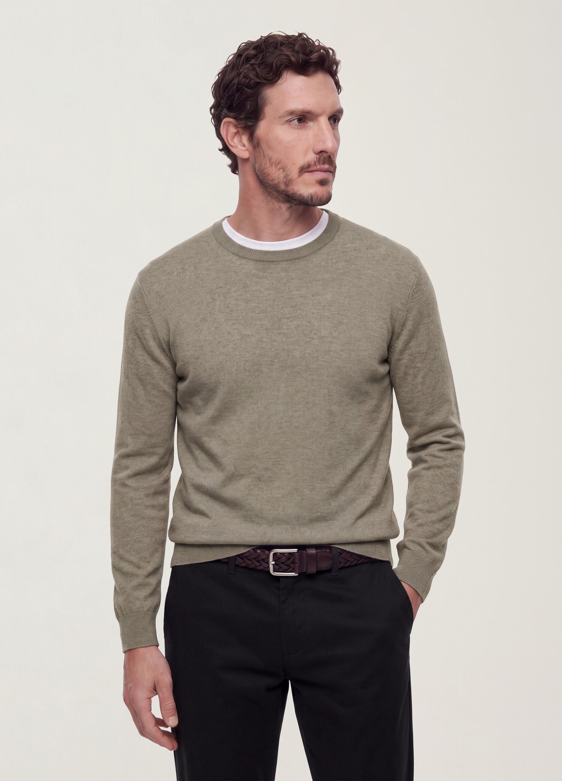 Grey crew-neck jumper in viscose blend, regular fit