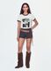 &Lambda;&epsilon;&upsilon;&kappa;ό &beta;&alpha;&mu;&beta;&alpha;&kappa;&epsilon;&rho;ό T-shirt &mu;&epsilon; &mu;&pi;&rho;&omicron;&sigma;&tau;&iota;&nu;ό &gamma;&rho;&alpha;&phi;&iota;&kappa;ό &tau;ύ&pi;&omega;&mu;&alpha; &kappa;&alpha;&iota; &lambda;&epsilon;&pi;&tau;&omicron;&mu;έ&rho;&epsilon;&iota;&epsilon;&sigmaf; &sigma;&epsilon; &alpha;&nu;&tau;ί&theta;&epsilon;&sigma;&eta;_0