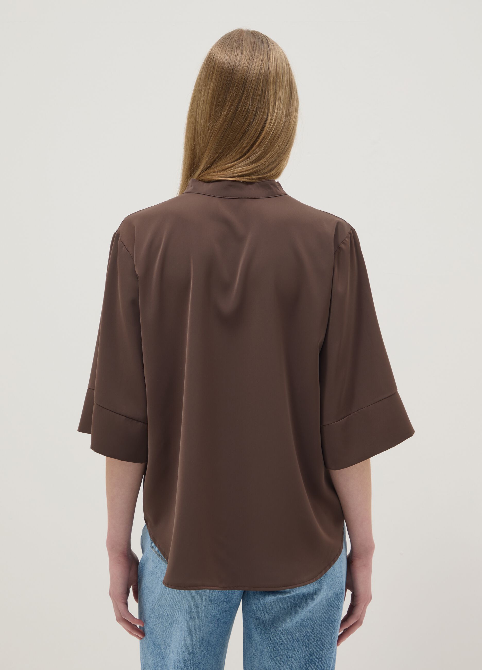 Brown long-sleeve regular fit shirt with band collar