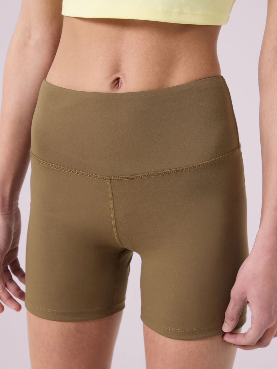 ALTAVIA STUDIO technical fabric shorts_3