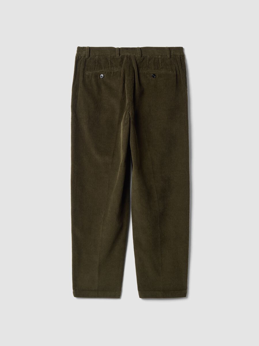 Pantaloni chino verdi in puro cotone a costine_2