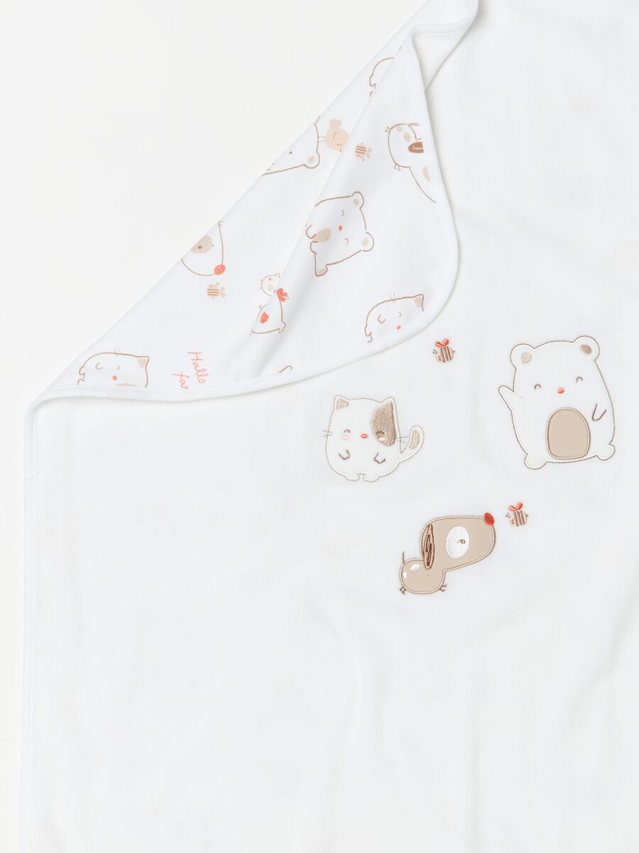 Velour blanket with baby animal embroidery_1