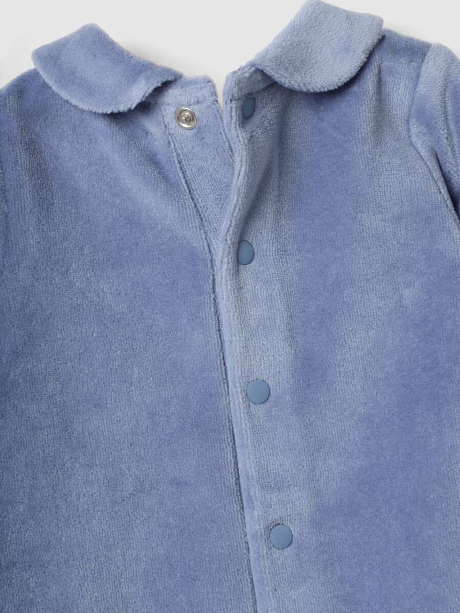 Tutina azzurra in misto cotone organico con colletto_2