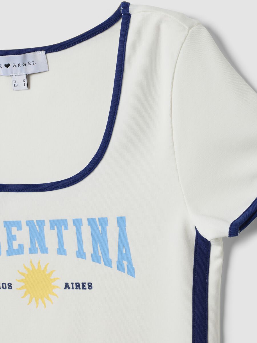 Camiseta blanca de algod&oacute;n el&aacute;stico de manga corta_5