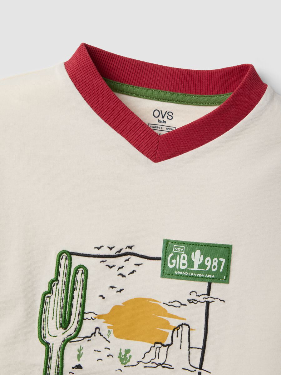 Beige pure cotton T-shirt with adventure print_3