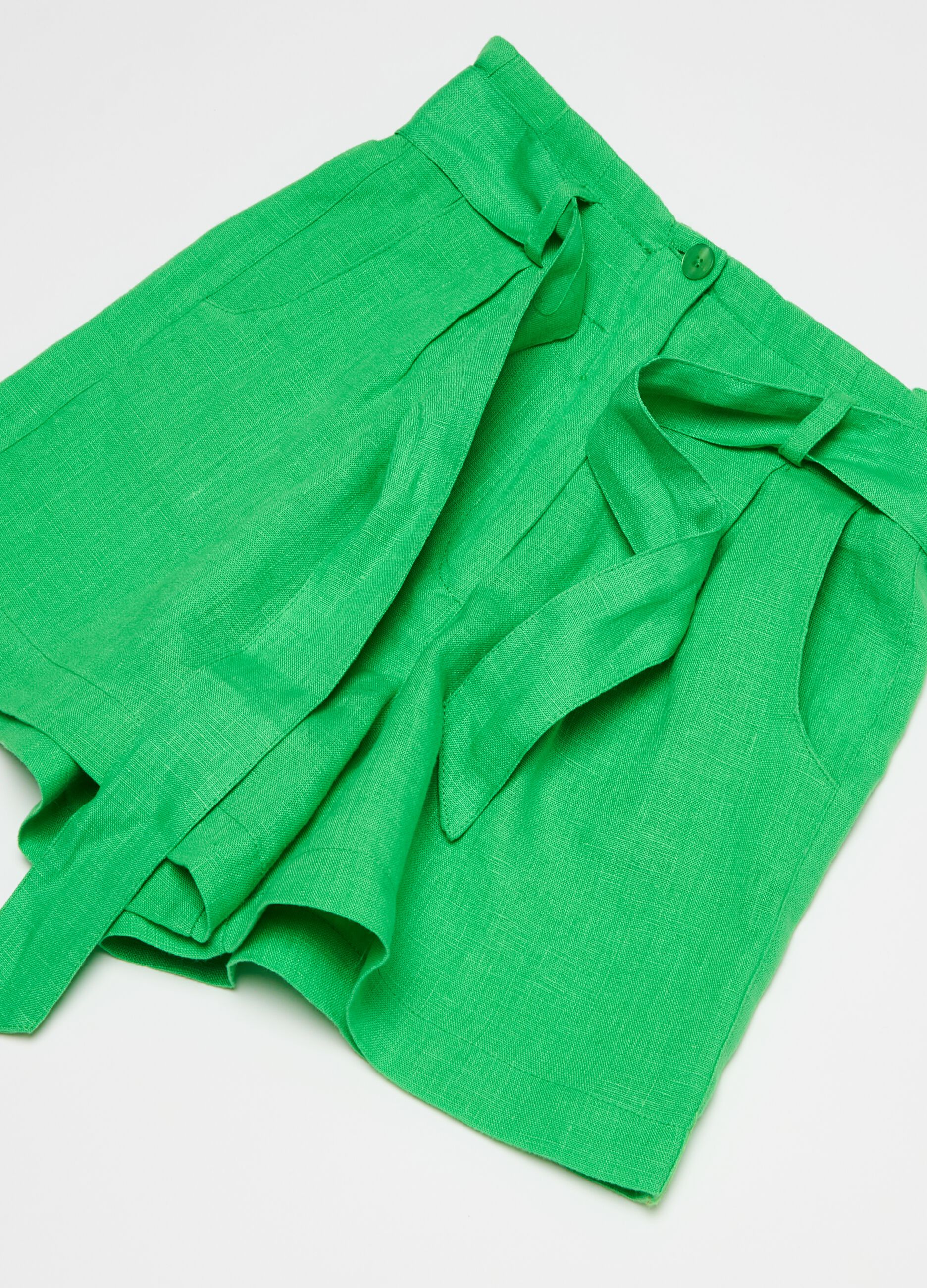 Linen paper bag shorts with belt