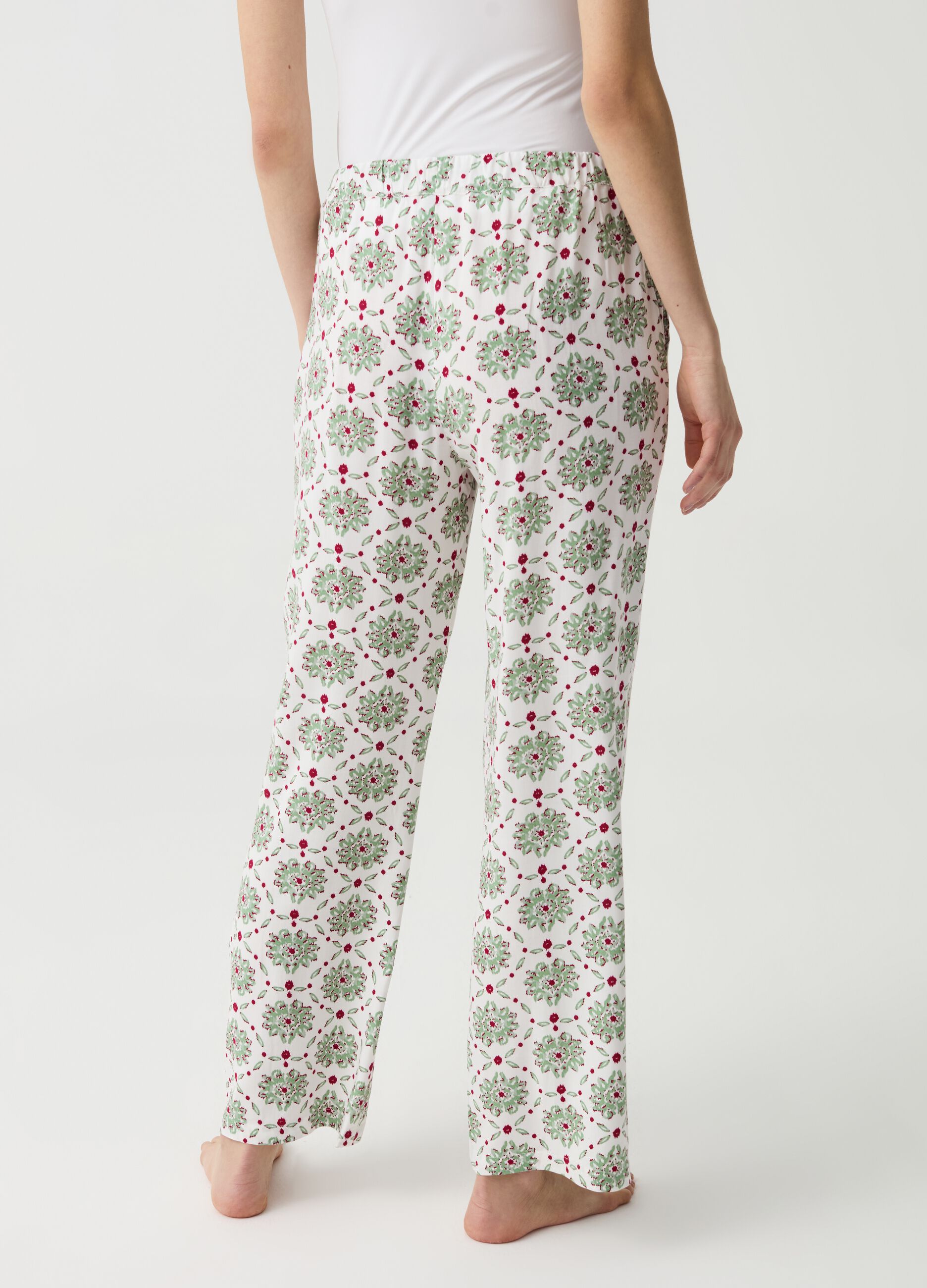 Pantalón pijama con cordón y borlas