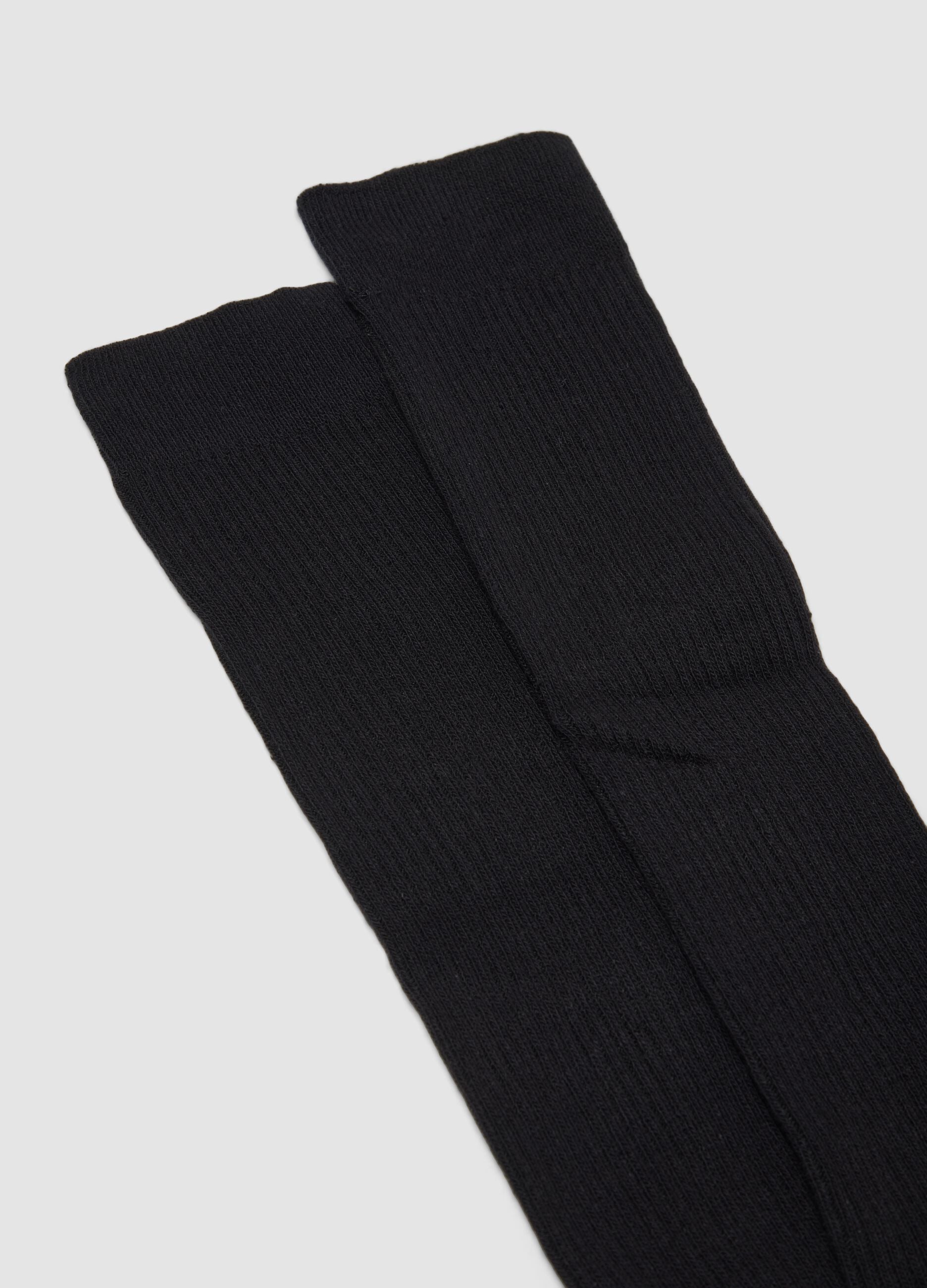 Blue knee-high socks in organic cotton blend