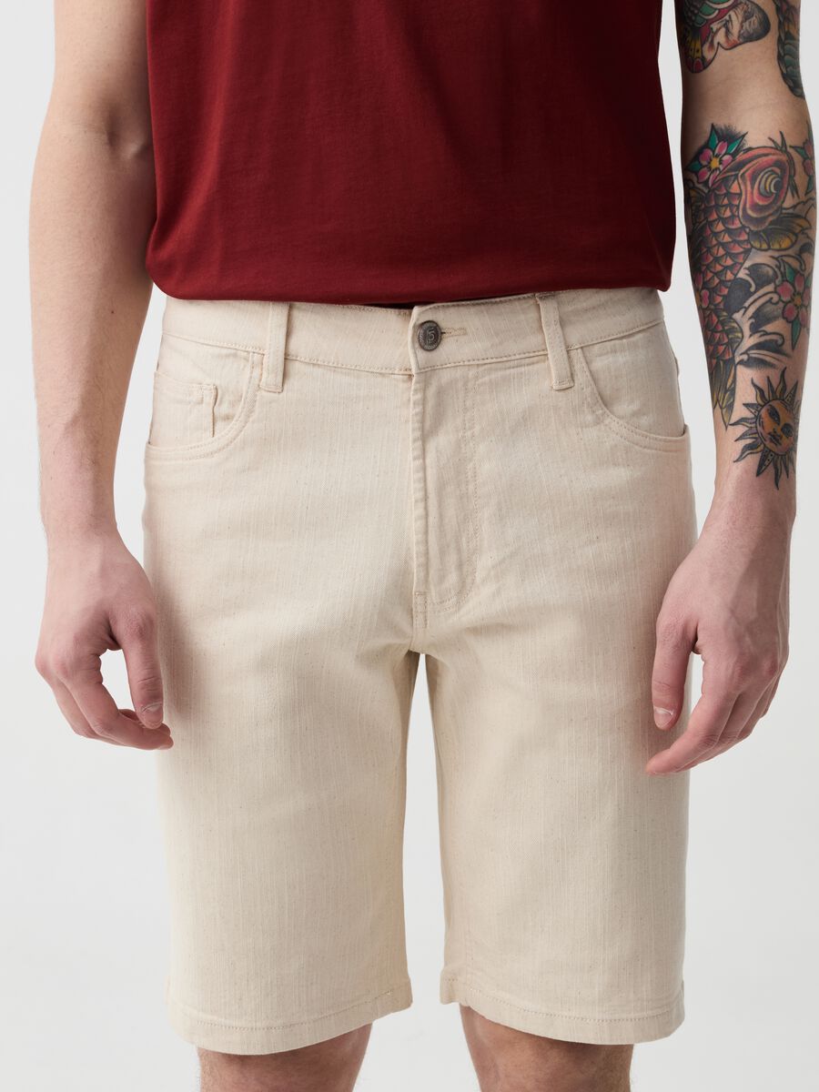 Five-pocket stretch cotton Bermuda shorts_1