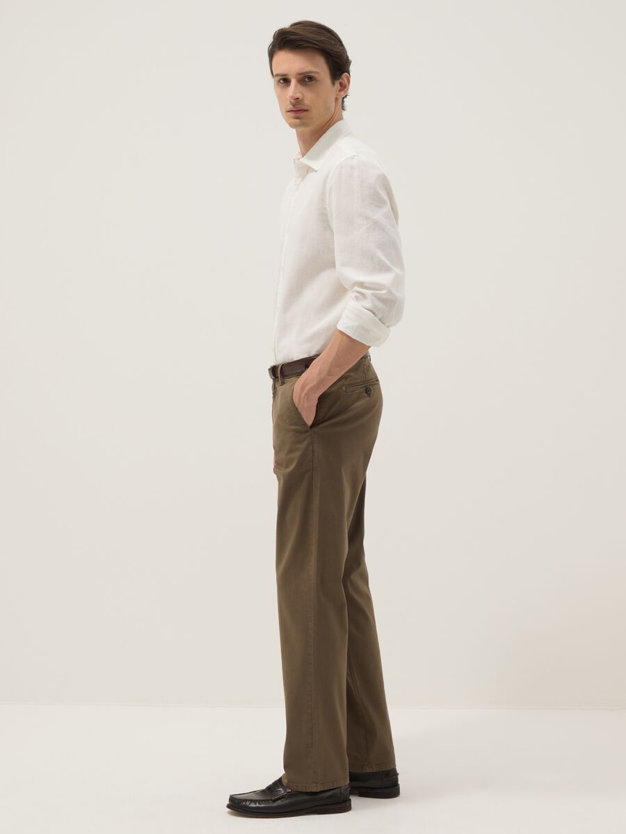 Brown regular-fit stretch cotton chino trousers_3