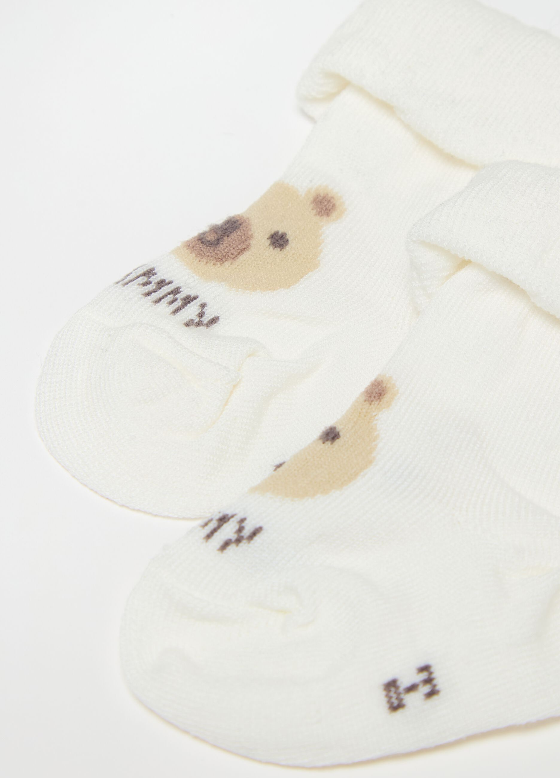 Two-pair pack short socks with teddy bear design