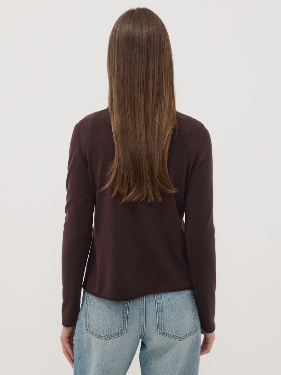 Dark brown fitted crew-neck long-sleeve top_3