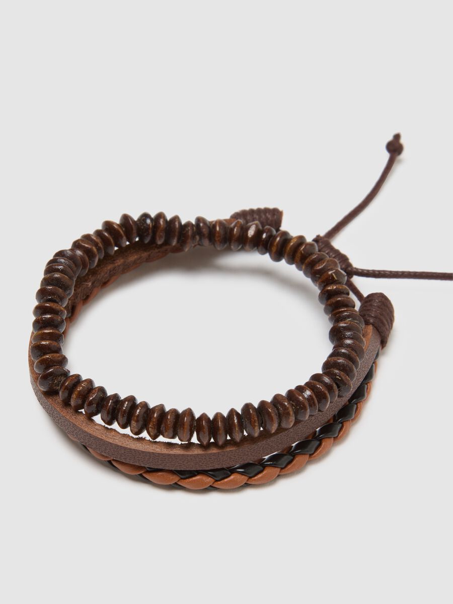 Two-Pack Genuine Leather and Brown Wood Bracelets_2