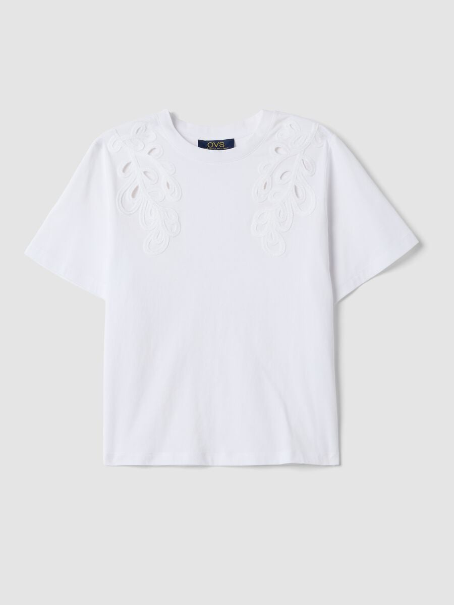 Camiseta blanca de algod&oacute;n puro con bordados, corte regular_4