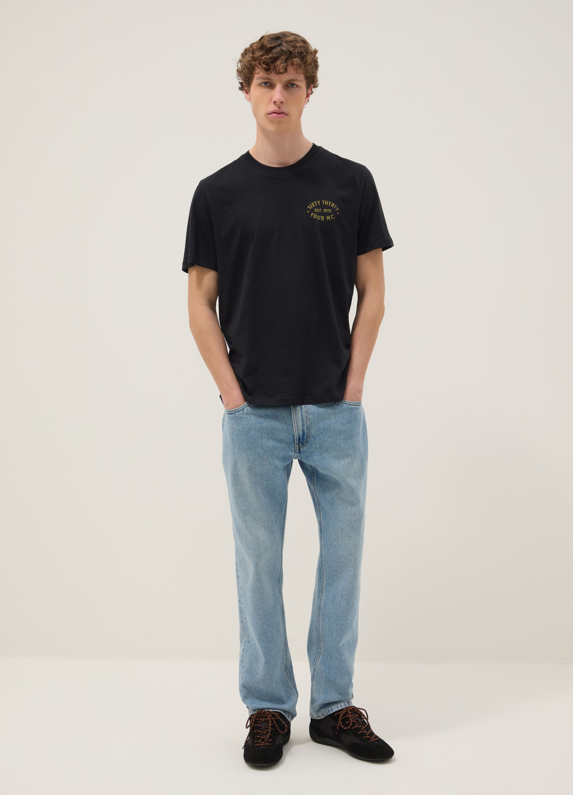Schwarzes T-Shirt mit Print aus reiner Baumwolle, Regular Fit