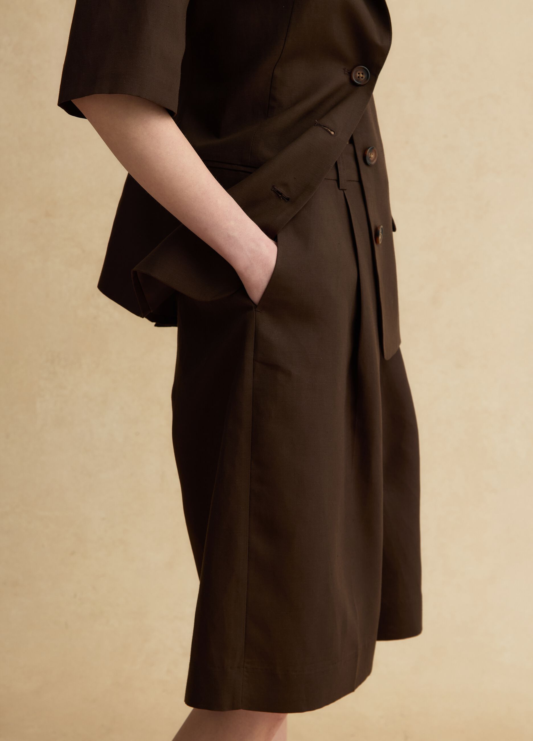 Brown regular fit lyocell and linen blend shorts