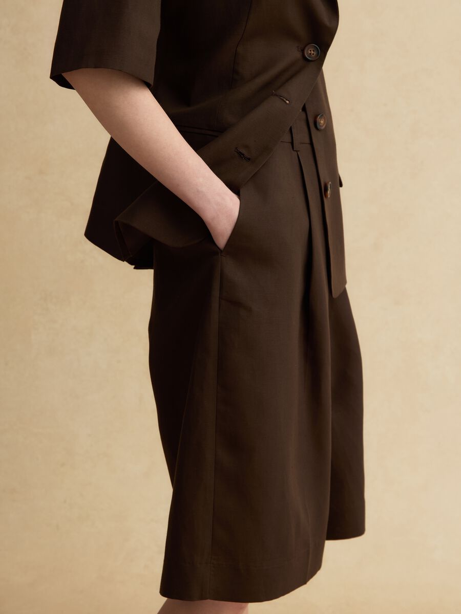 Braune Shorts im Regular Fit aus Lyocell- und Leinenmischung_3