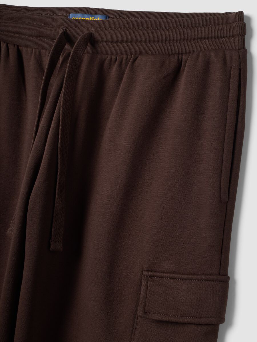 Brown cotton-blend cargo jogger trousers with drawstring, regular fit_1