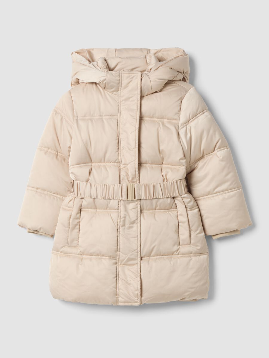 Piumino lungo imbottito beige con cappuccio e cintura_0