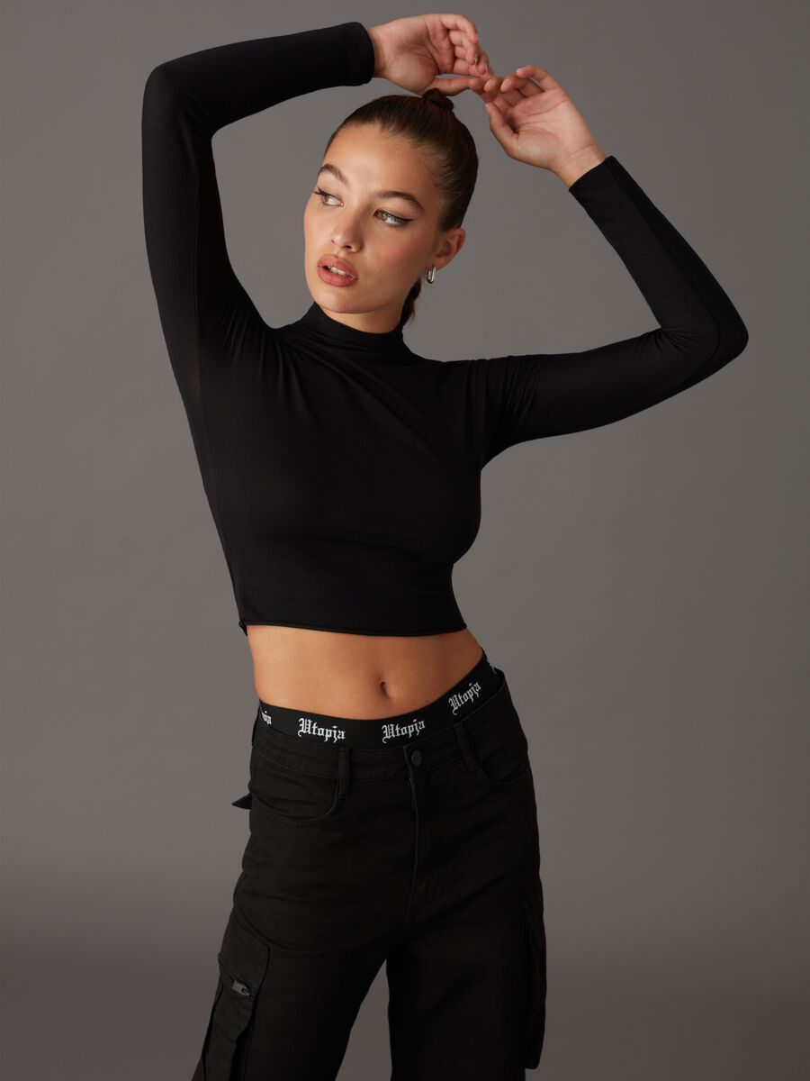 Black cropped second-skin T-shirt with long sleeves_3