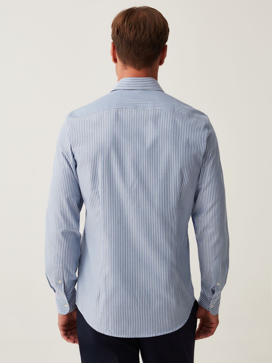 Slim-fit shirt in striped Oxford cotton_2