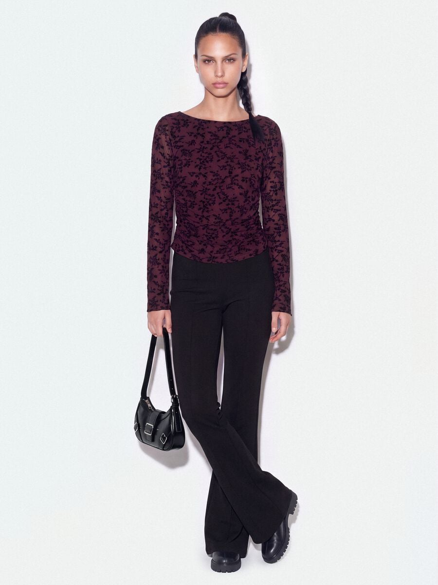 Purple stretch T-shirt with flocked floral motif_2