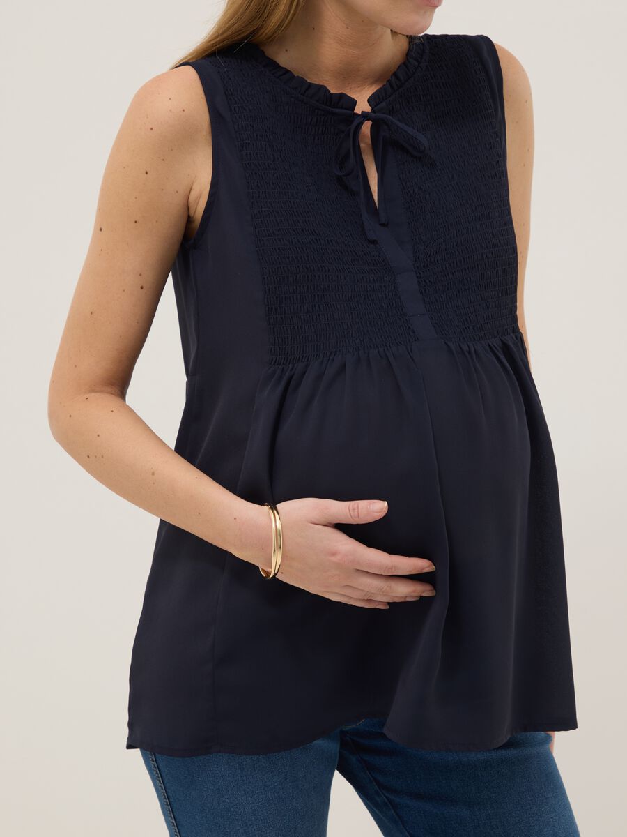Blue maternity blouse in lightweight fabric_3