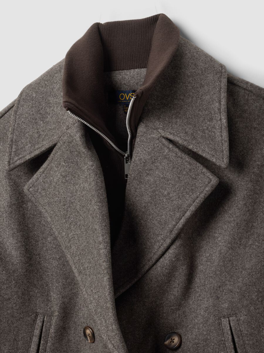 Giacca grigia doppiopetto regular fit con zip e bottoni_5