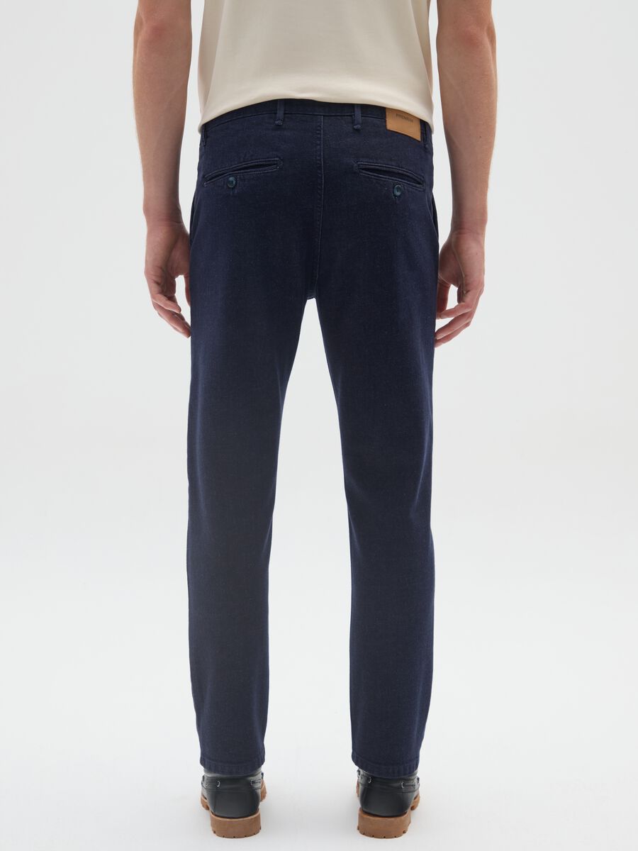 Blaue Denim-Chino-Hosen_2