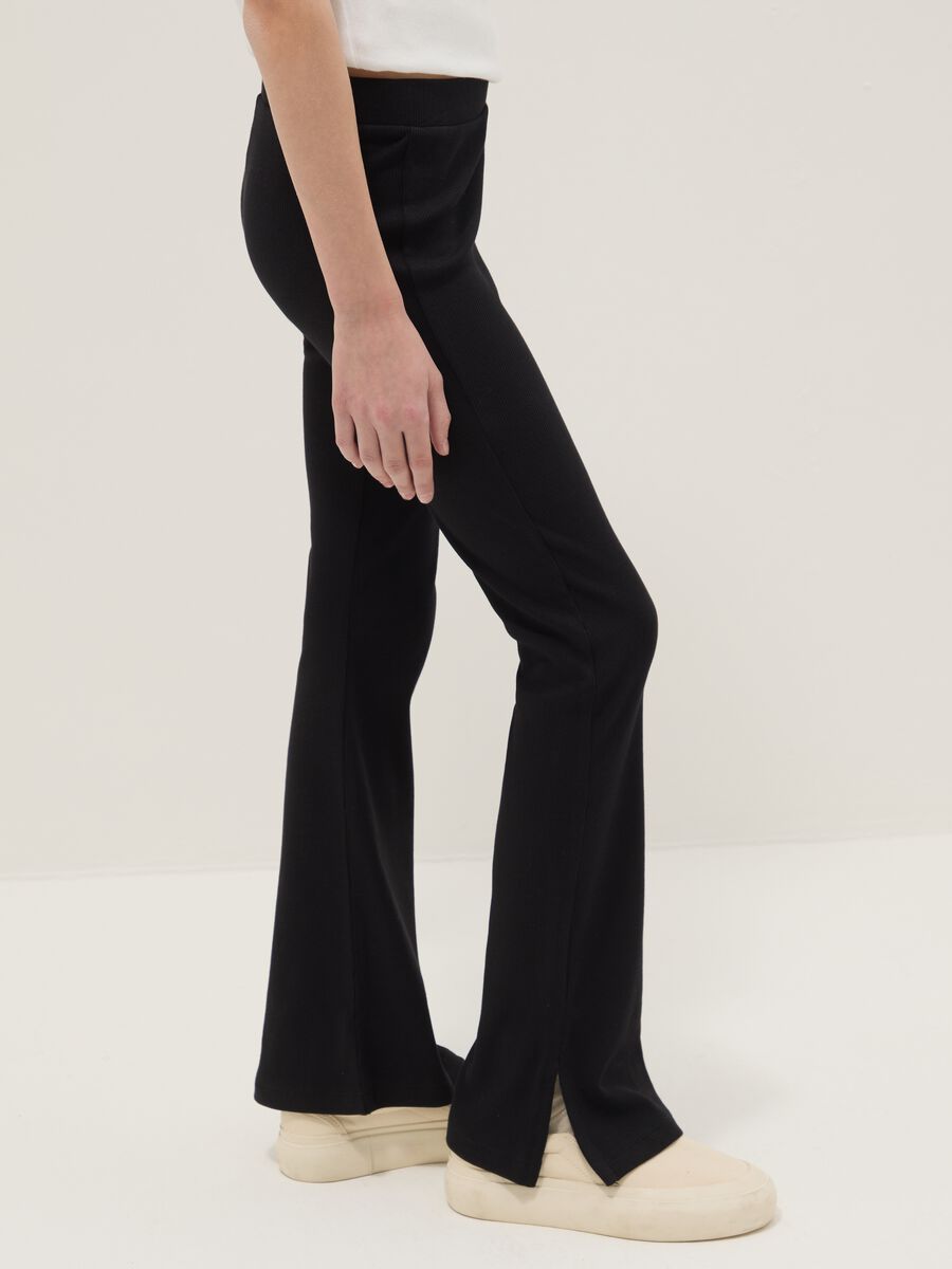 Schwarze M&auml;dchen-Leggings aus Stretch-Baumwolle im Flare-Fit_2