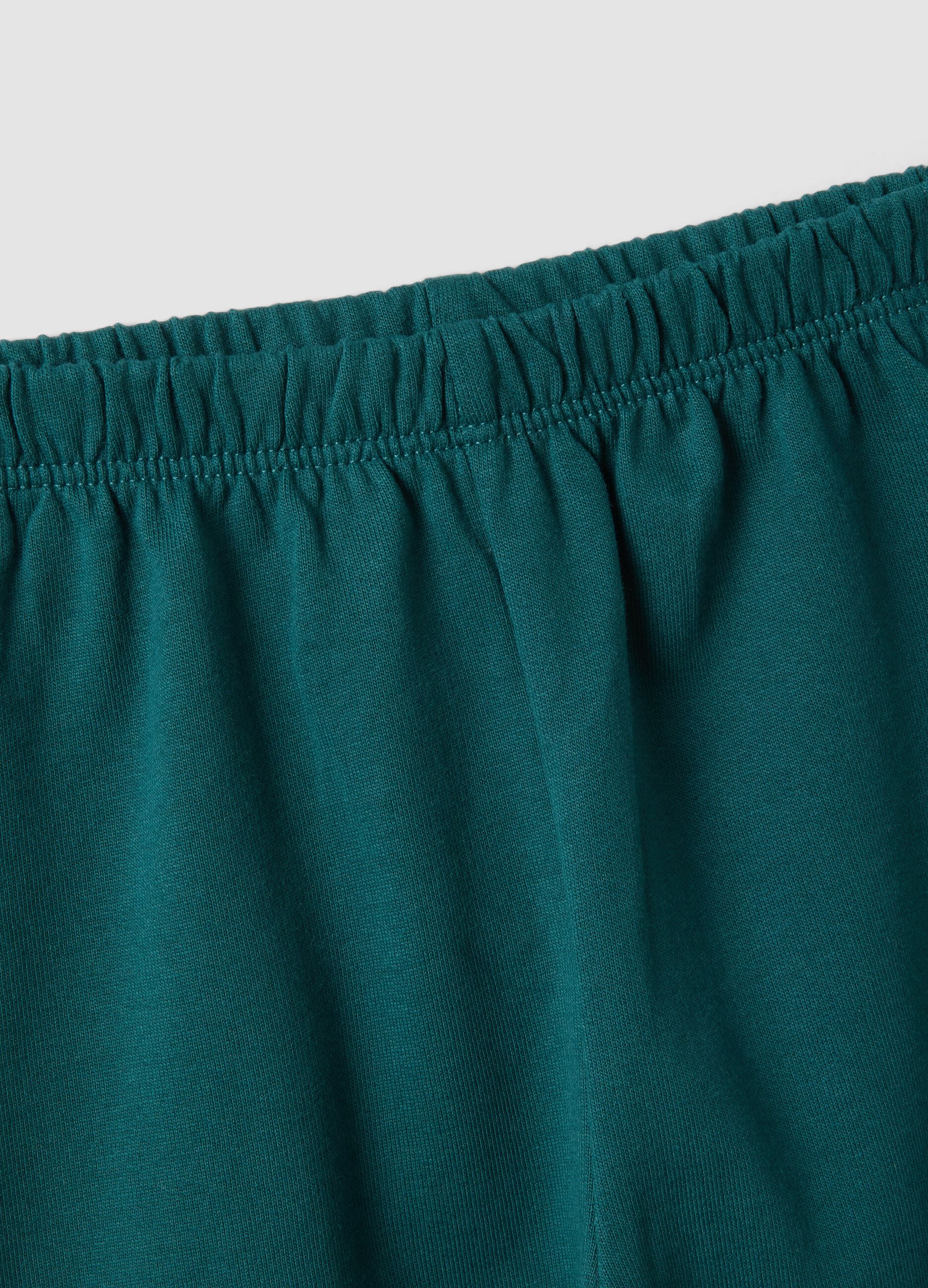 Pijama verde em algod&atilde;o org&acirc;nico puro com gola redonda