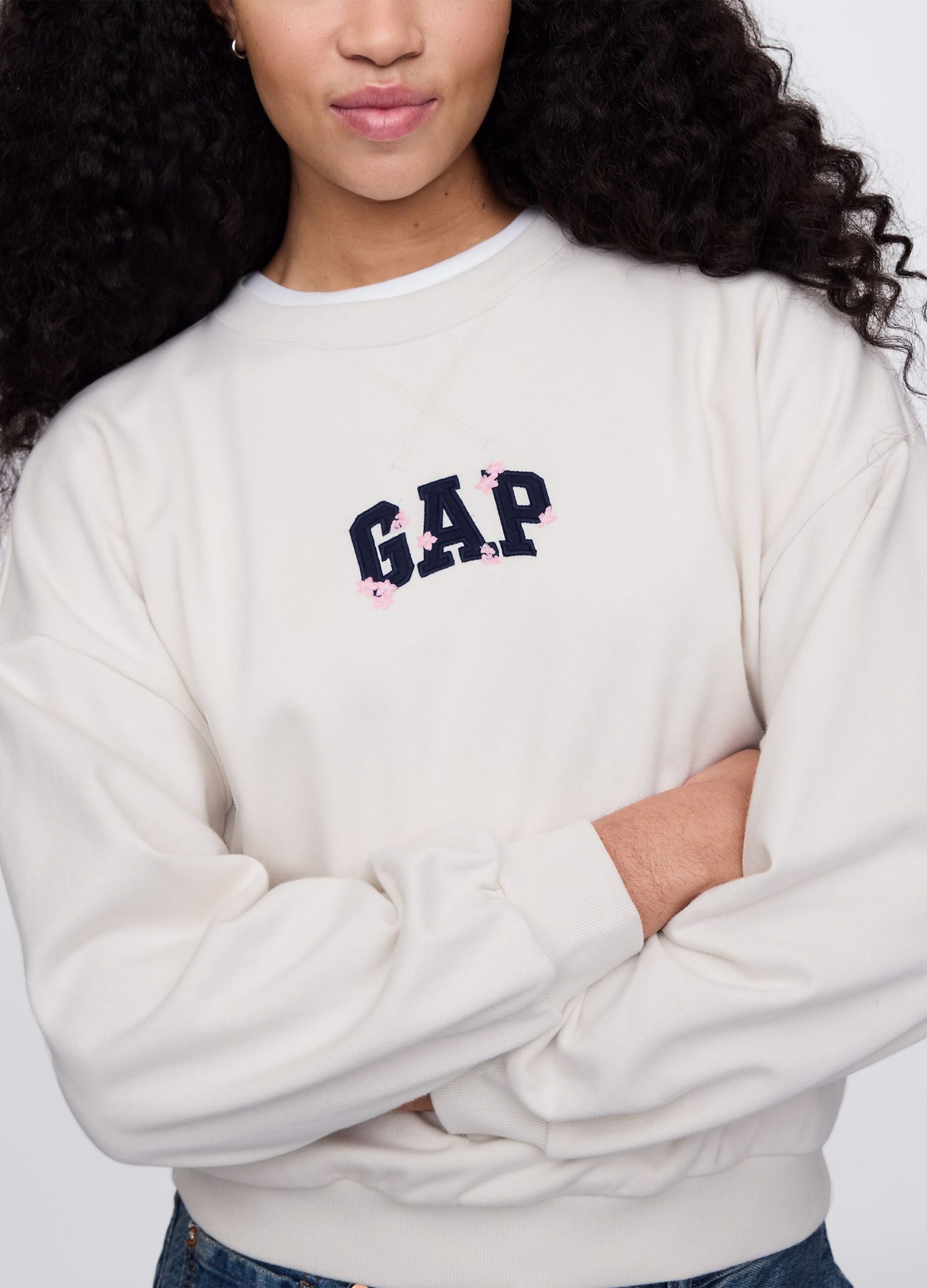 Wei&szlig;e Sweatshirt mit gesticktem GAP-Logo