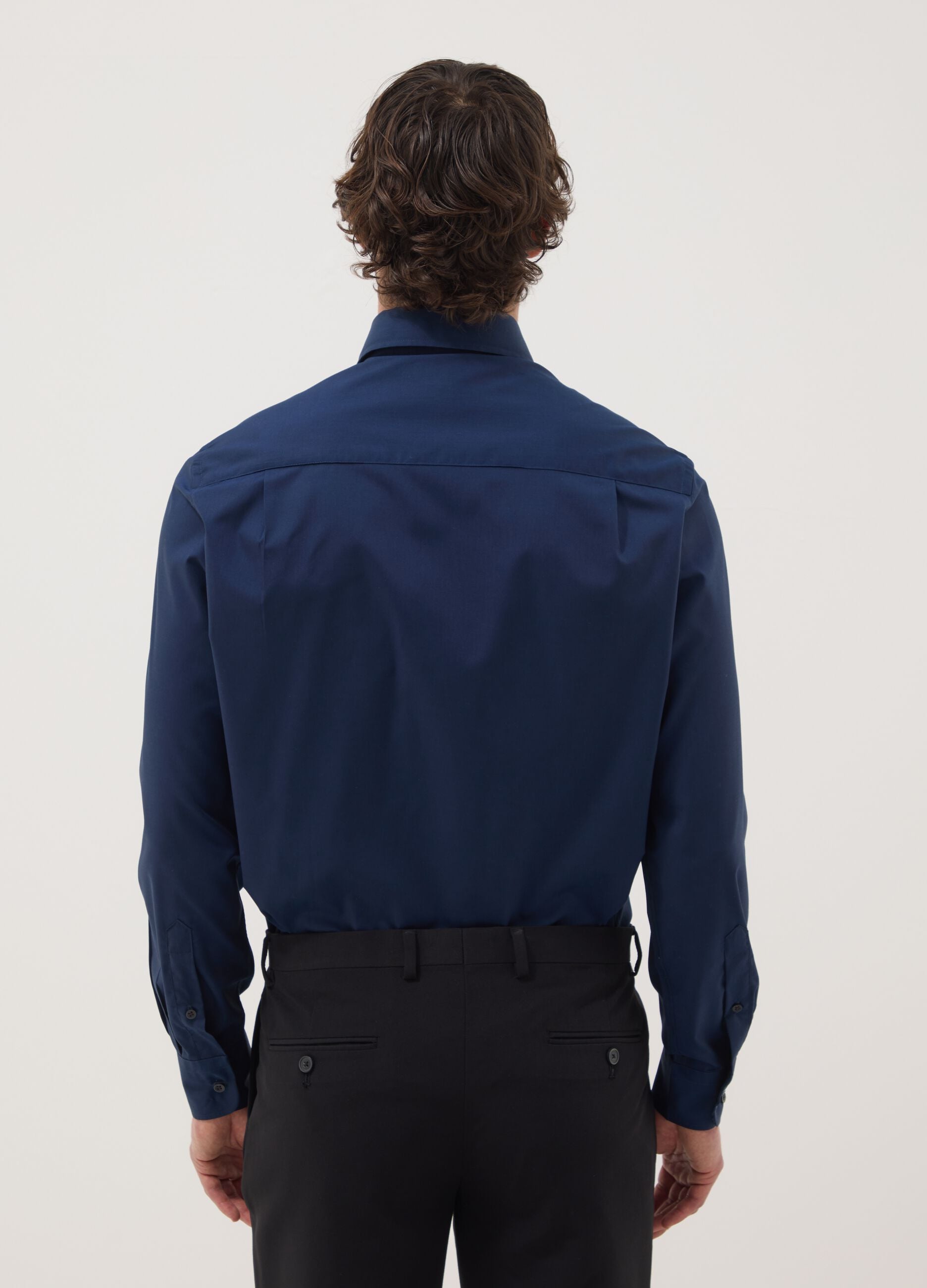 Blue long-sleeve button-down shirt, regular fit