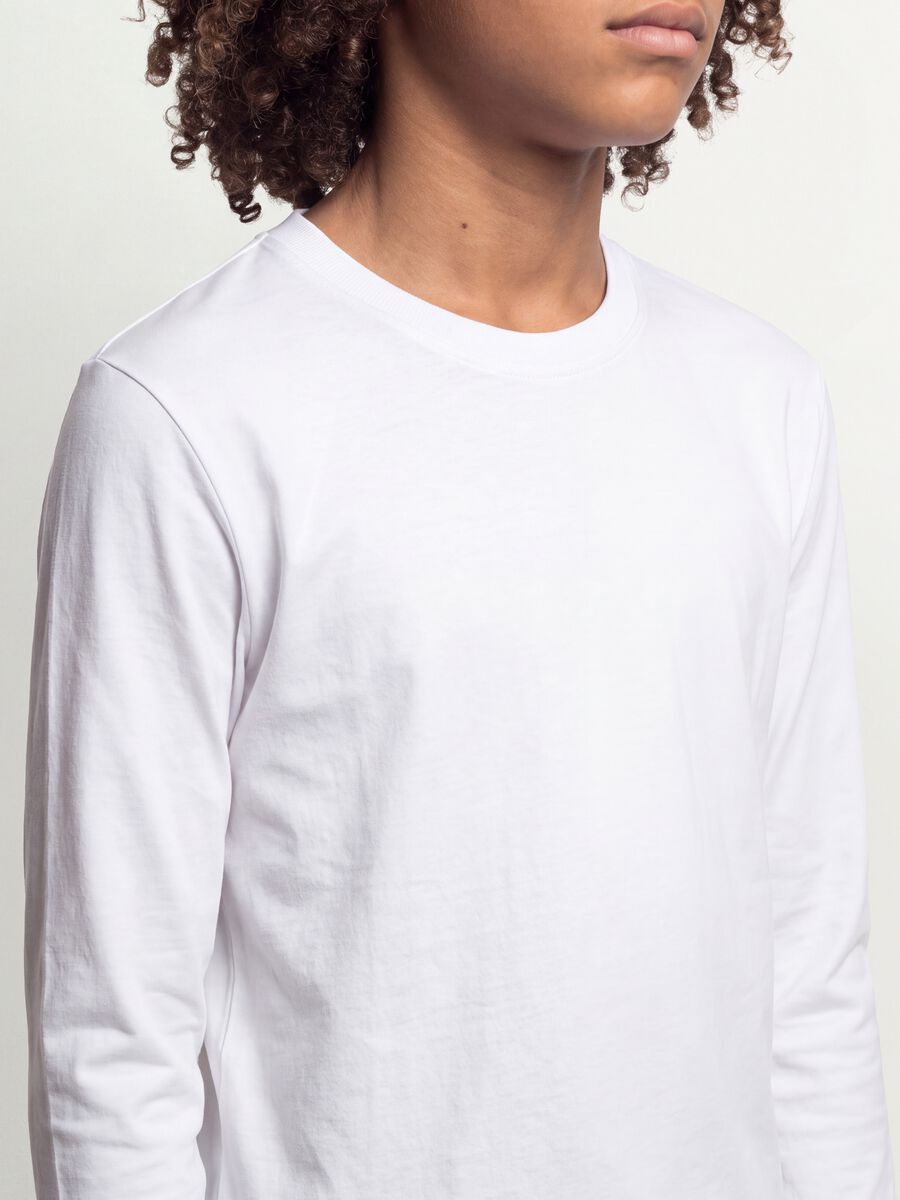 Wei&szlig;es Langarm-T-Shirt aus reiner Bio-Baumwolle, Regular Fit, f&uuml;r Jungen_3