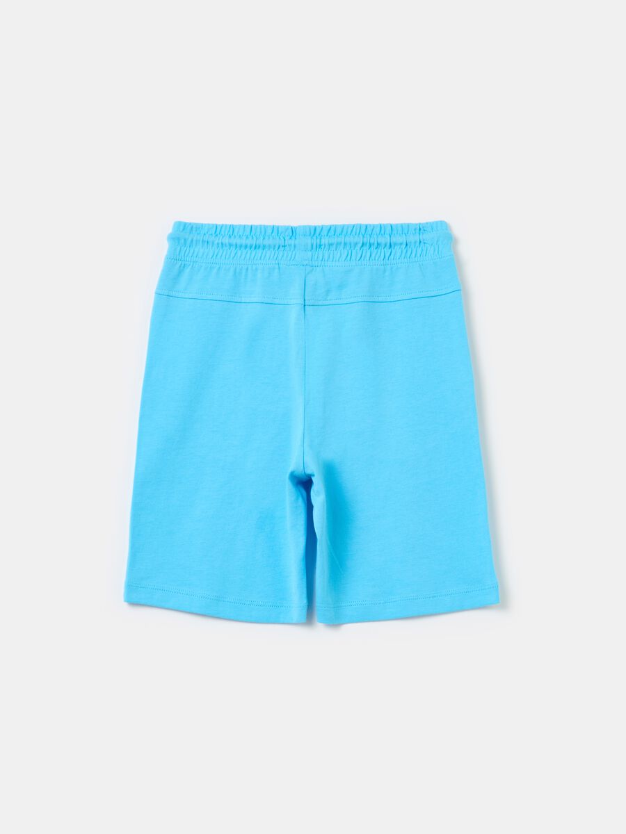 Plush Bermuda shorts with drawstring and print_1